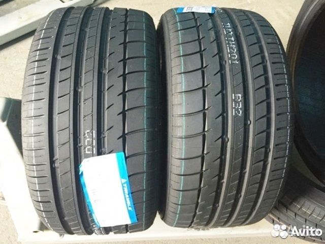 Triangle Sports TH201 255/40 R18 99V