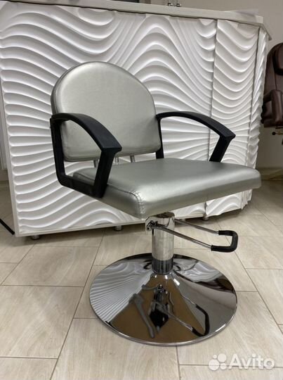 Парикмахерское кресло Эко гидравлика