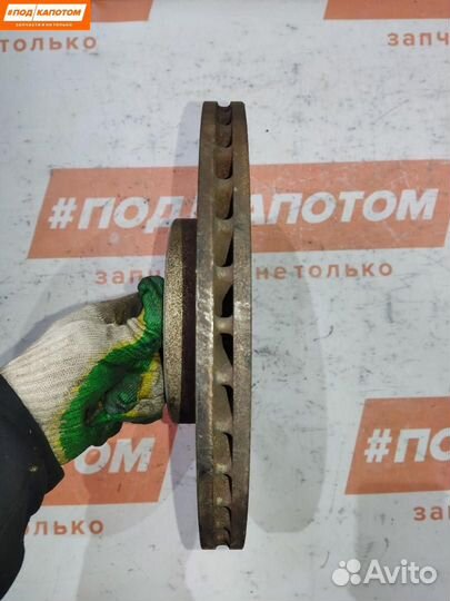 Диск тормозной передний Volkswagen Golf 5 2008