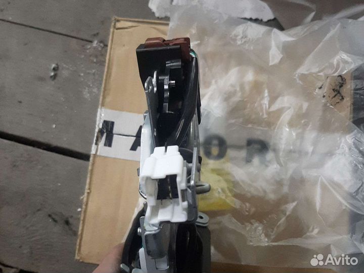 Замок багажника Nissan X-Trail 2017-2021