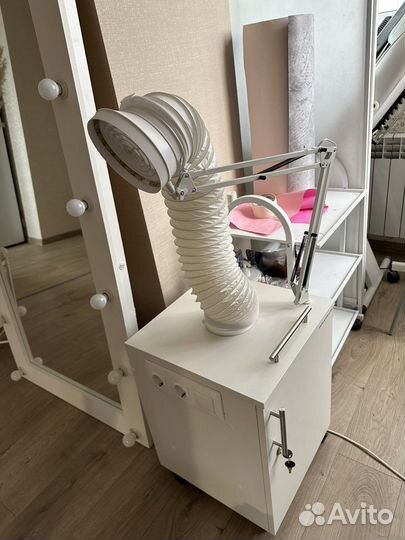 Вытяжка для маникюра и педикюра