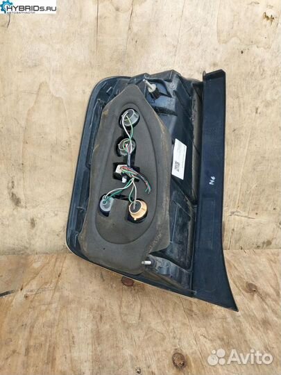 Фонарь задний правый Toyota Prius 2 NHW20 2005