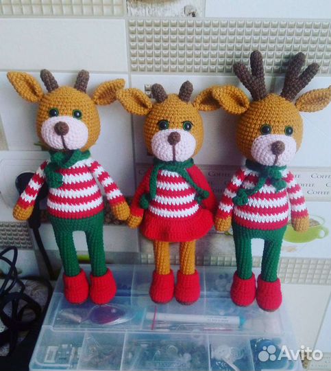 Вязаные олени