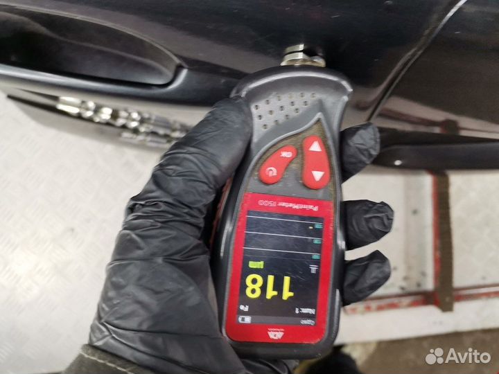 Крышка багажника Toyota RAV4