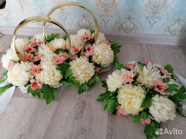 Свадебные украшения на машину