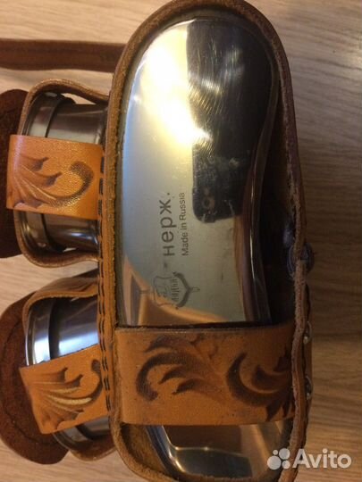 Фляга со стаканчиками и складным ножом