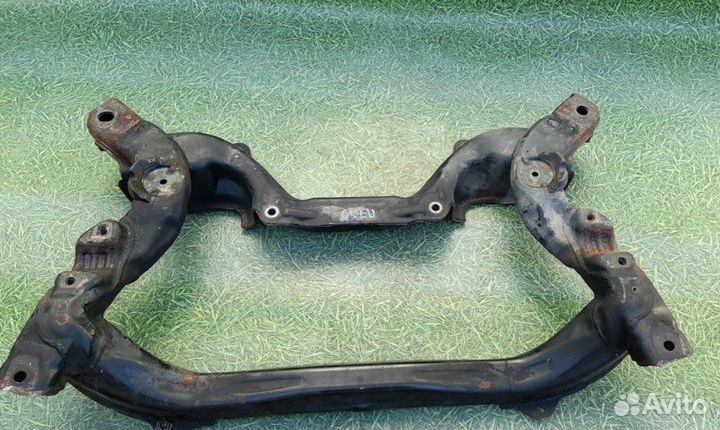 Подрамник передний Mercedes E W211 3.2