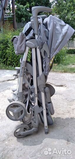 Прогулочная коляска трость