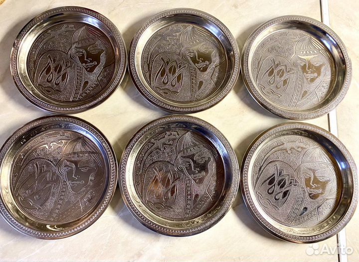 Столовые приборы. Блюдце металл