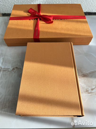 Catwalk louis vuitton книга новая