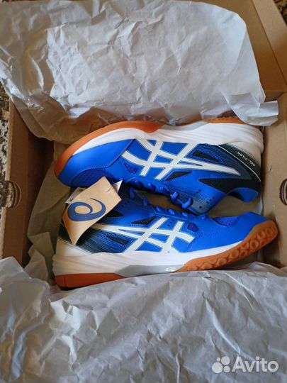 Кроссовки asics