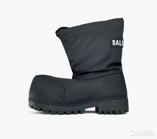 Balenciaga alsaka boots