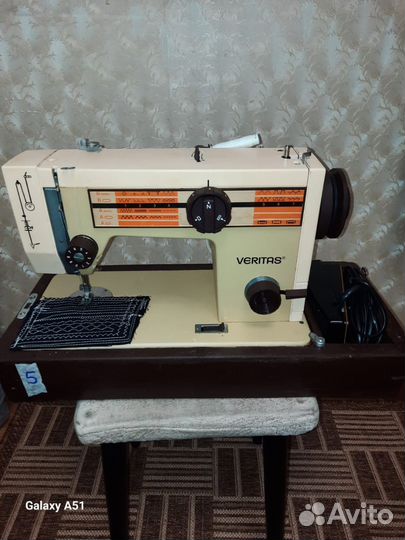 Швейная машина Veritas