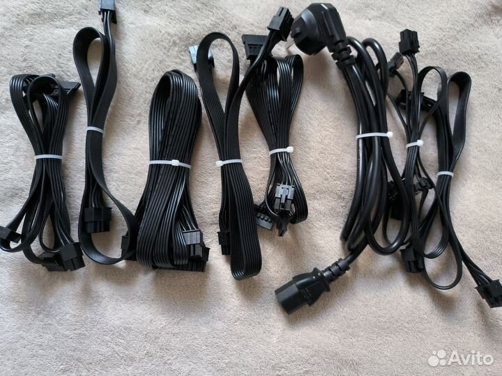 Блок питания Gigabyte 750W Gold модульный