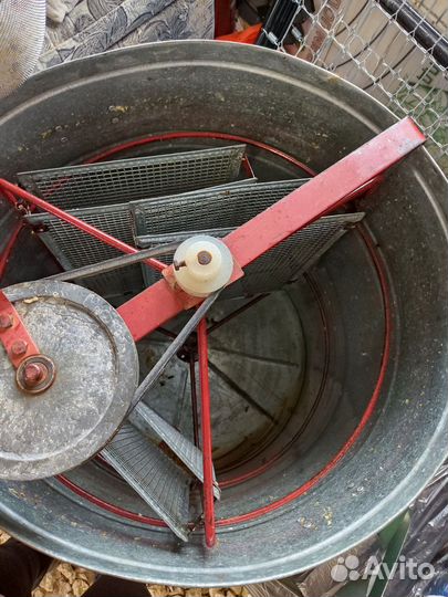 Медогонка 3 рамочная