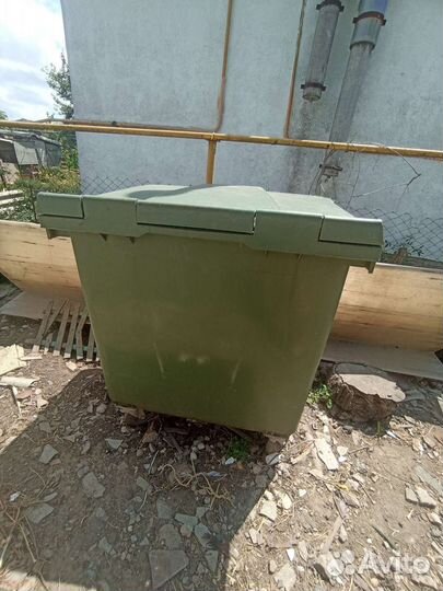 Мусорный бак