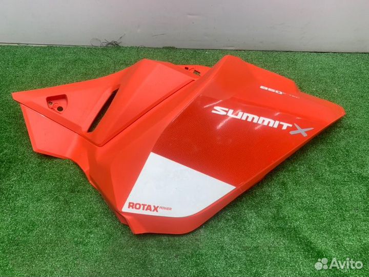 517306871 Панель боковая правая красная G4 Ski-Doo