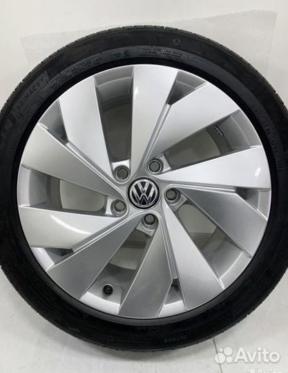 Новые Volkswagen Golf, Continental 225/45 R17