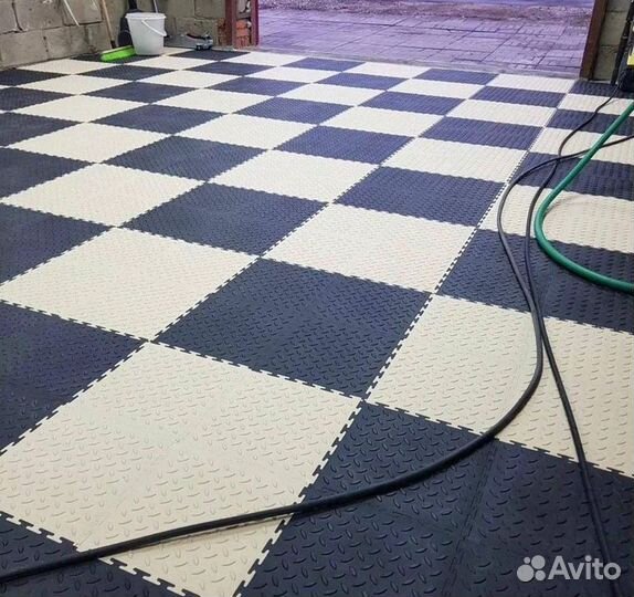 Модульная плитка пвх в спорт зал