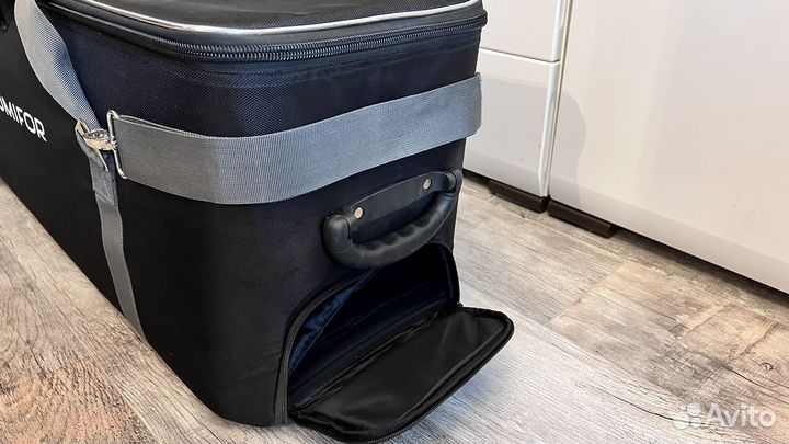 Сумка для фототехники на колесах, отсек для стоек