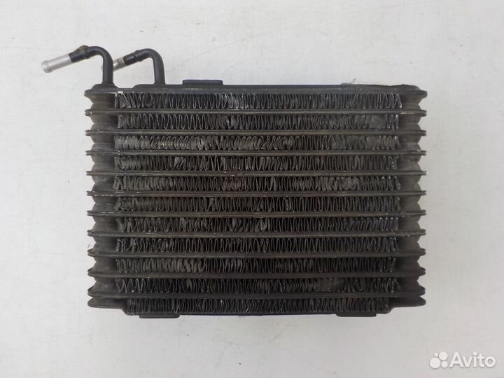 Радиатор масляный (двс, кпп, гур) на Mitsubishi Ou