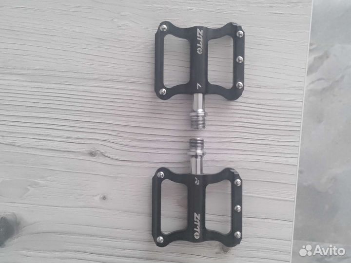 Педали для велосипеда