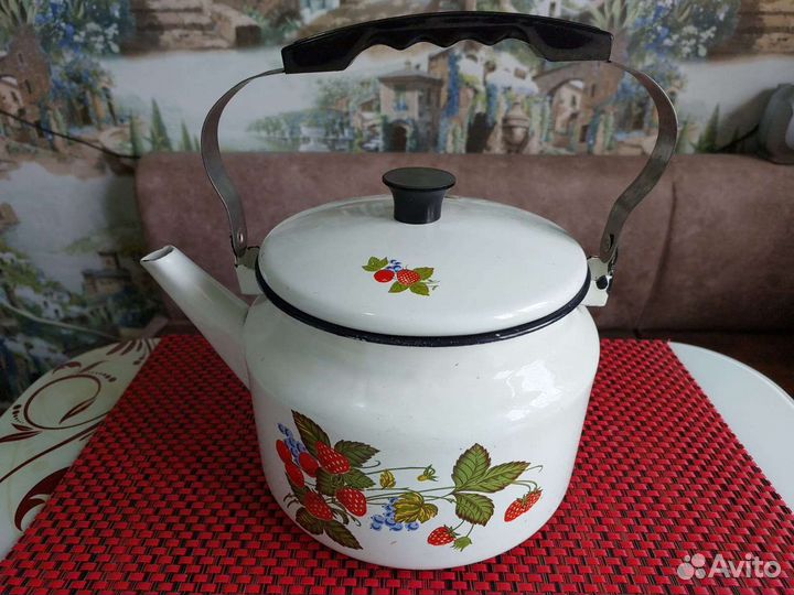 Чайник эмалированный новый