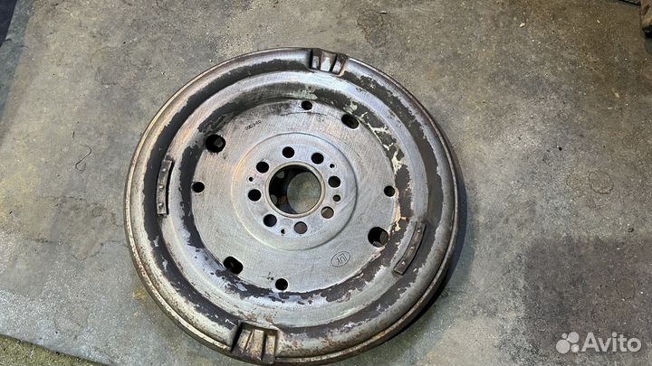 Маховик cdab 1.8 tsi 06j105266s