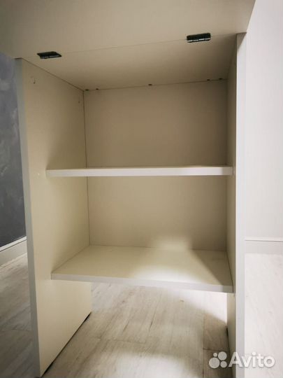 Маникюрный стол складной