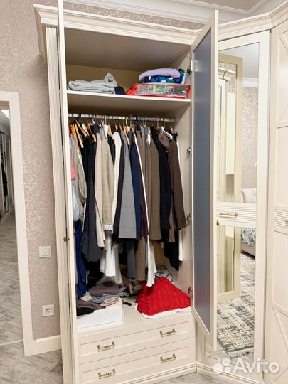 Продается шкаф цена -30 тыс