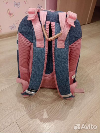 Рюкзак школьный