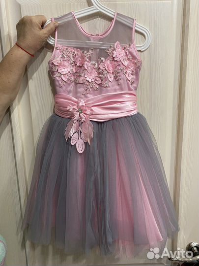 Платье праздничное