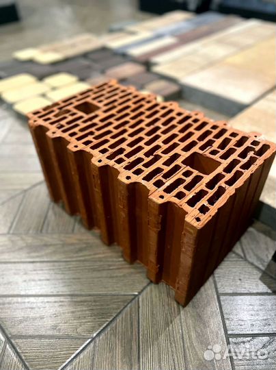 Теплый блок для стен пустотелый Сталинградский 10,7 нф