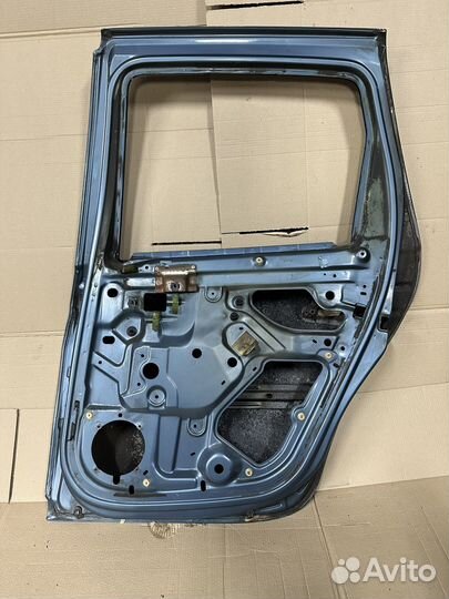 Дверь задняя правая Renault Duster