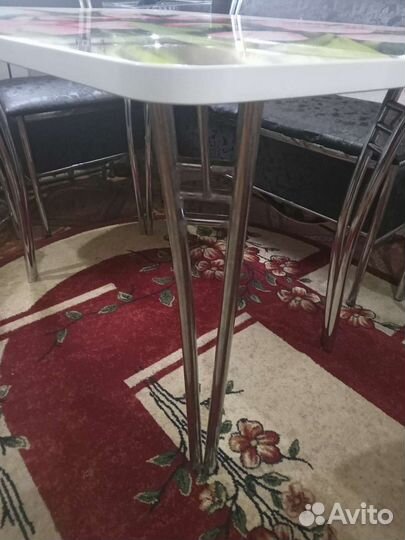 Стол с аэрографией - тюльпаны