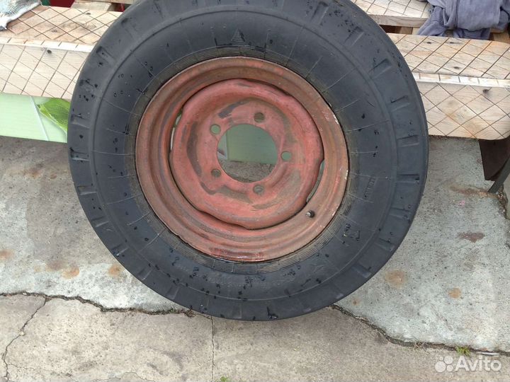 Шины с дисками на трактор Т - 25