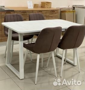 Кухонный стол