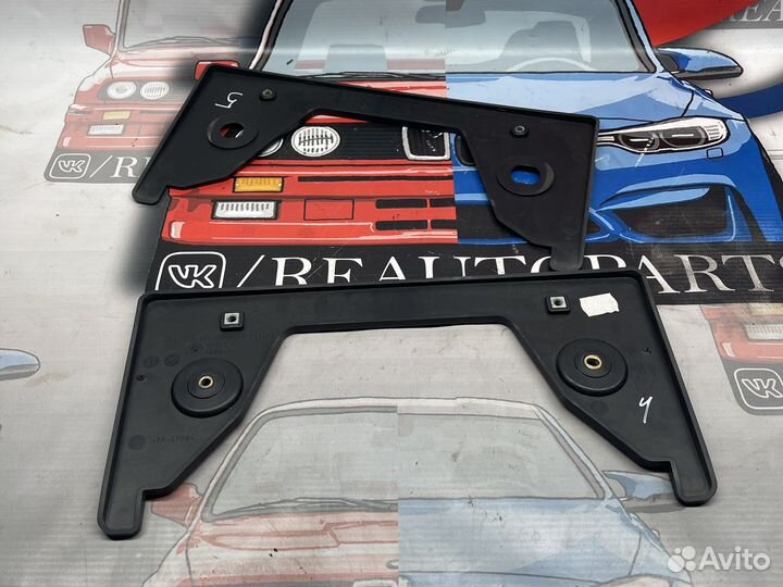 Рамка номера для BMW