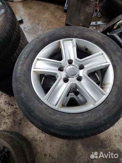 Диски volkswagen t5 R16 хорошее состояние