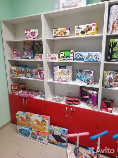 Торговые стеллажи