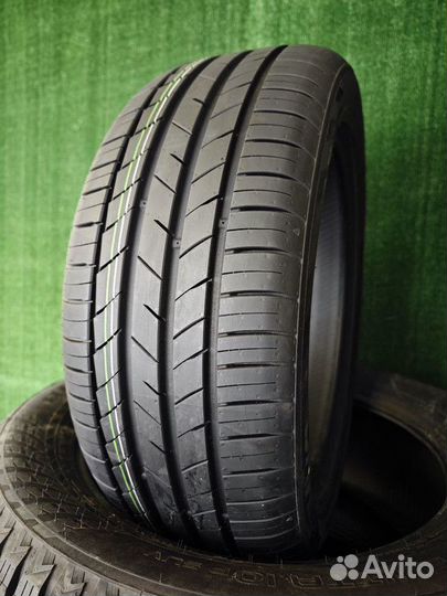 Kumho Ecsta HS52 225/45 R17 91W