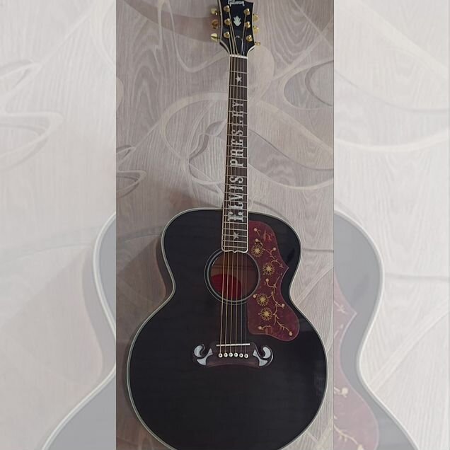 Акустическая гитара Gibson массив реплика