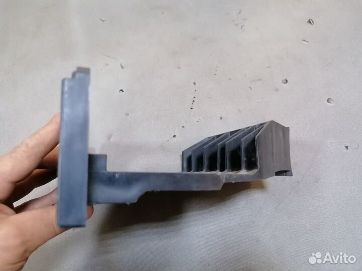 Кронштейн крепление эбу Nissan Almera Classic B10