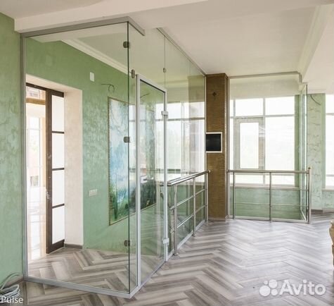 Перегородка для зонирования стеклянная