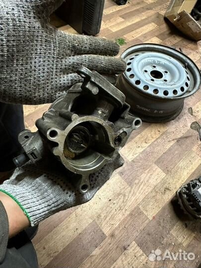 Вакуумный насос Audi Q3 8U cczc 2014