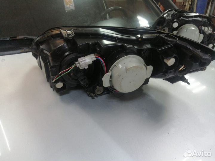 Фары subaru legacy