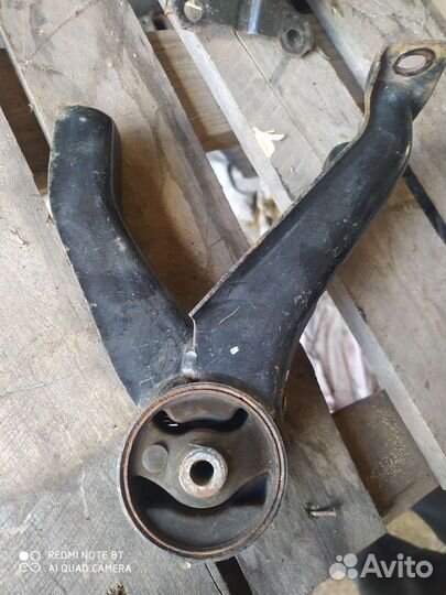 Подушка двигателя dodge caliber