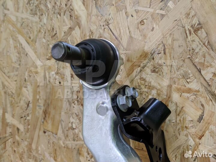 Рычаг лев Q70/M25/M37; Fuga Y51 задний привод