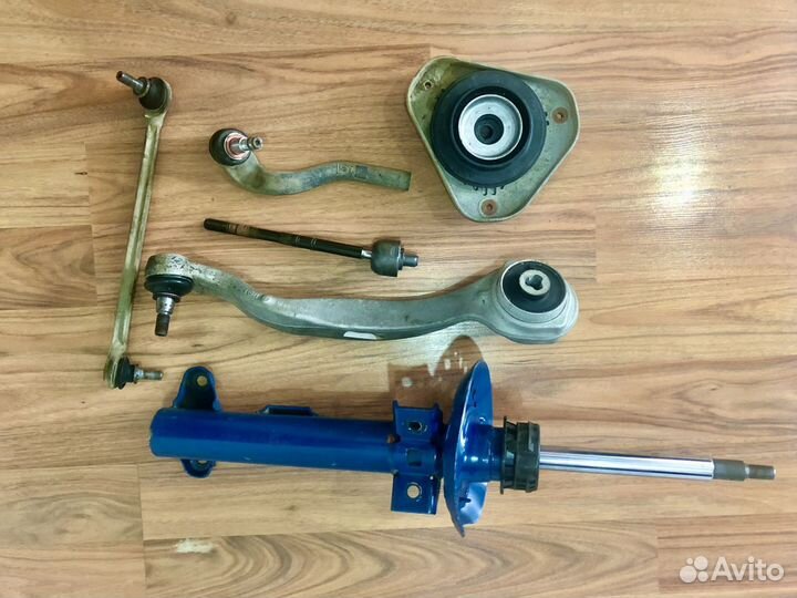 Стойка передняя Mercedes w212 e211