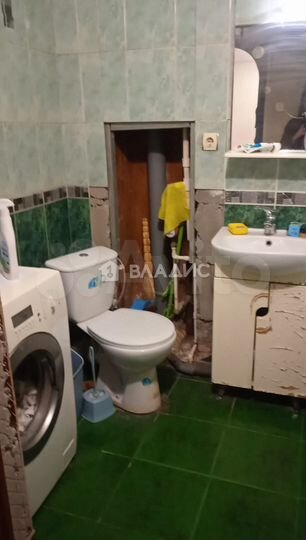 4-к. квартира, 63 м², 2/5 эт.